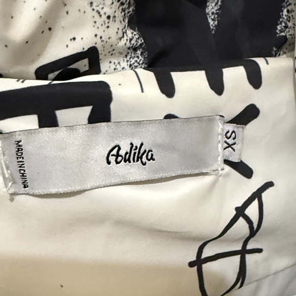 Adika Women’s Graffiti Print Puffer Jacket - White & Black XS - Picture 2 of 14